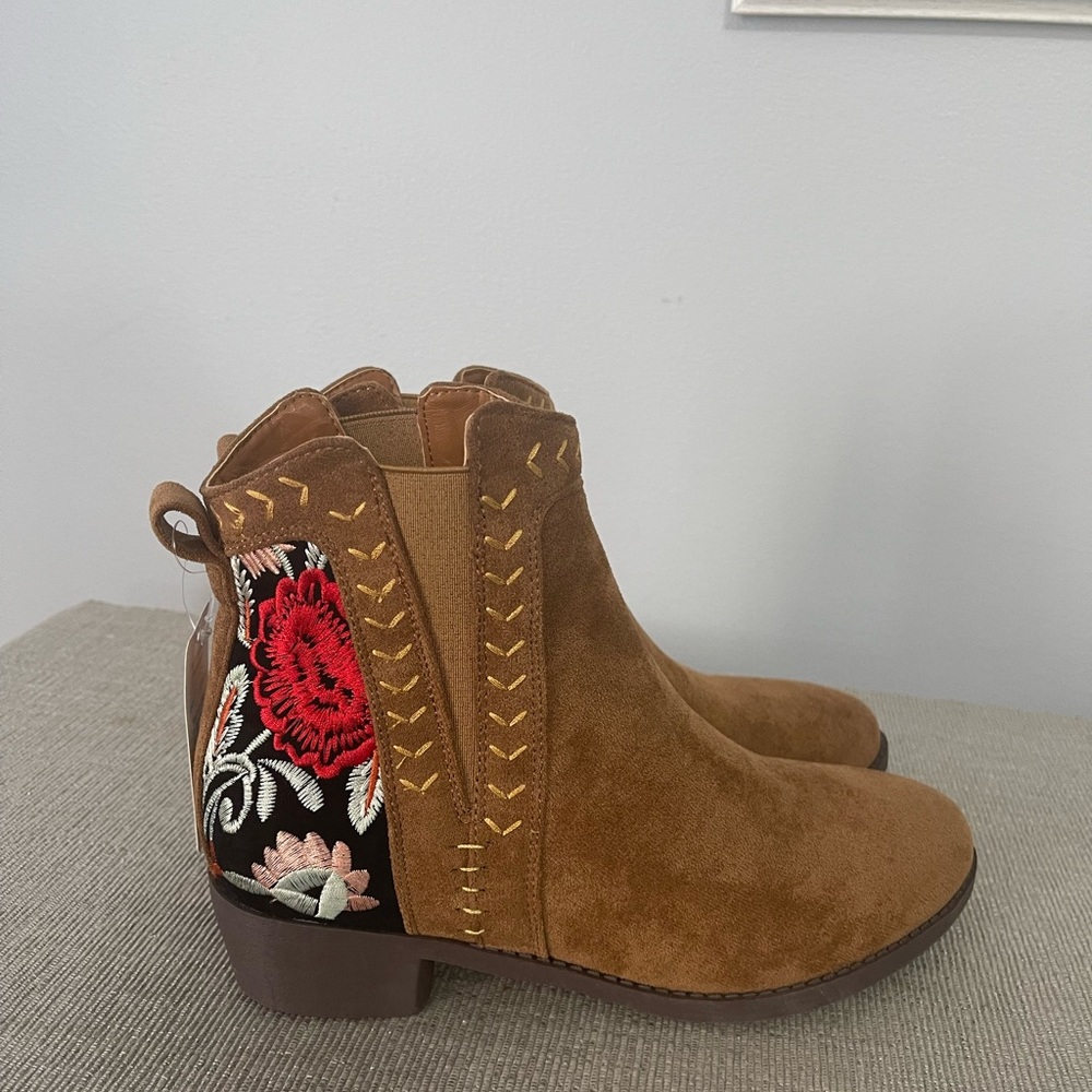 Woman Booties
